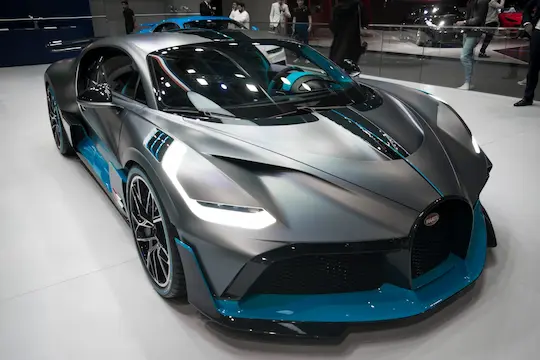 bugatti-divo-brand-new-mid-engine-track-sports